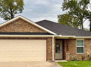 113 Saint James St, Mount Pleasant, TX 75455