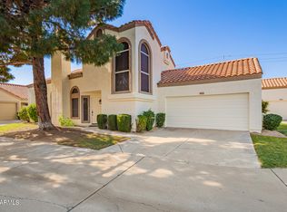 12048 N 40th Way, Phoenix, AZ 85028