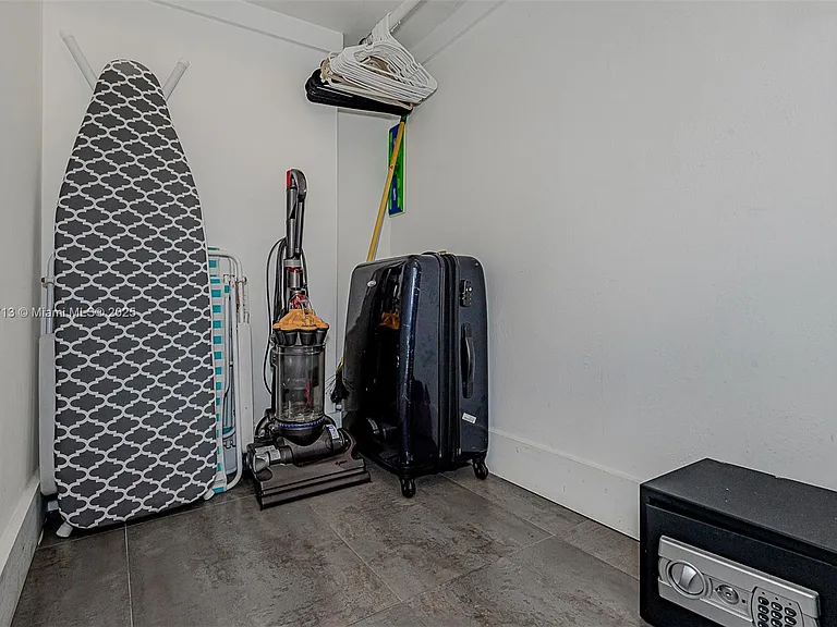 2301 Collins Ave #723 — Photo 24