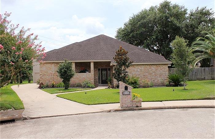 1st image of 2302 Kerry Cir