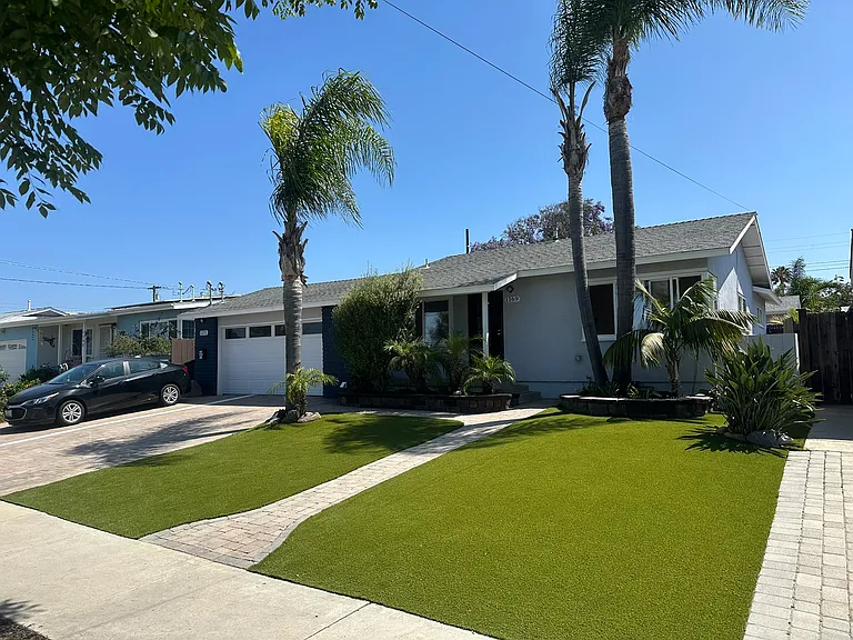 1169 Hilltop Dr — Photo 2