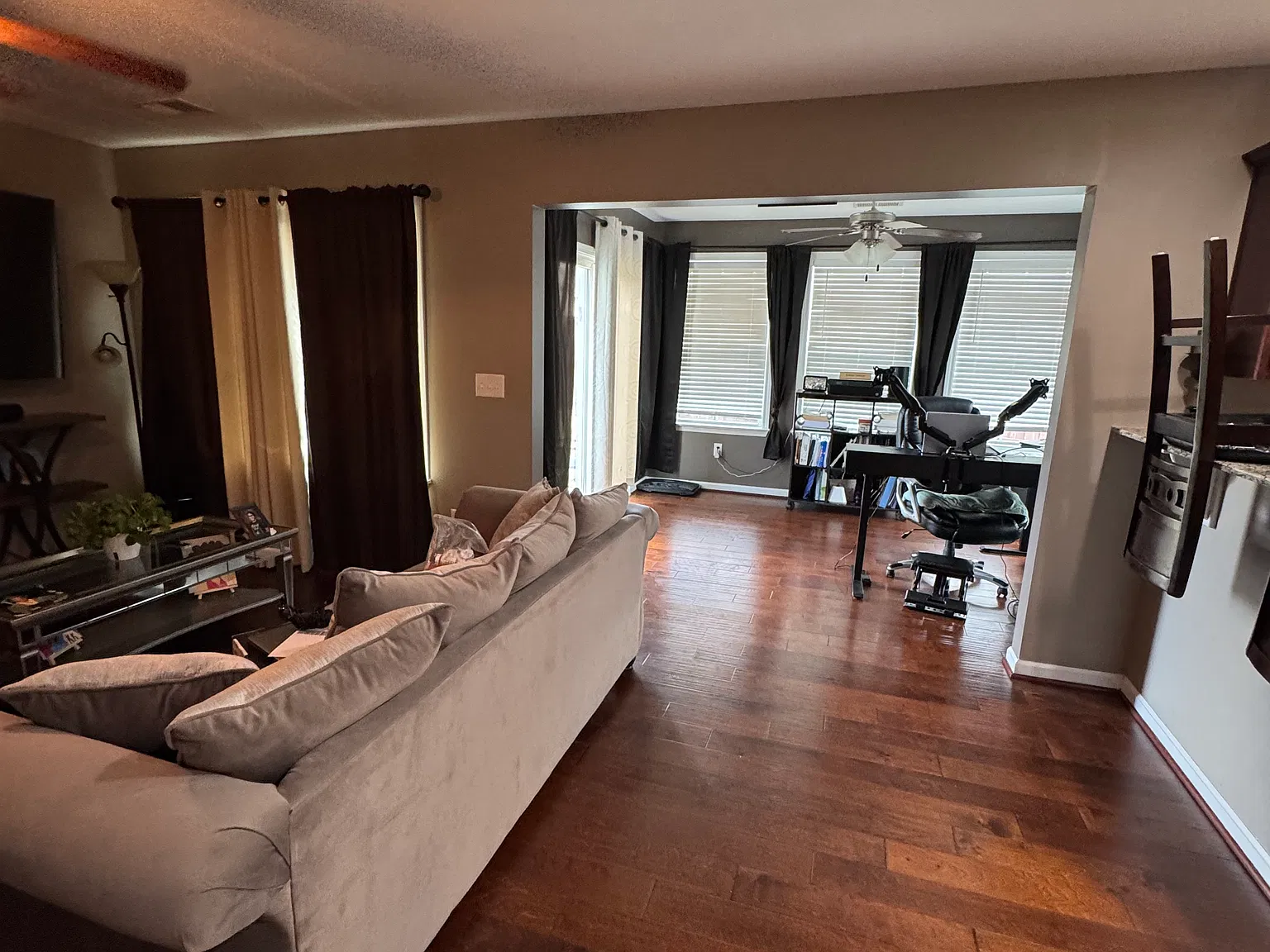 3 bed, 2.5 bath, 1754 sqft, $2,200 — Photo 4