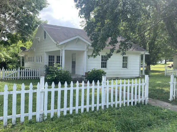 23 Lane St, Petersburg, TN 37144