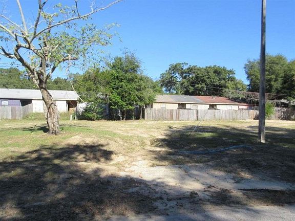 2nd image of 3812 Frontera Cir