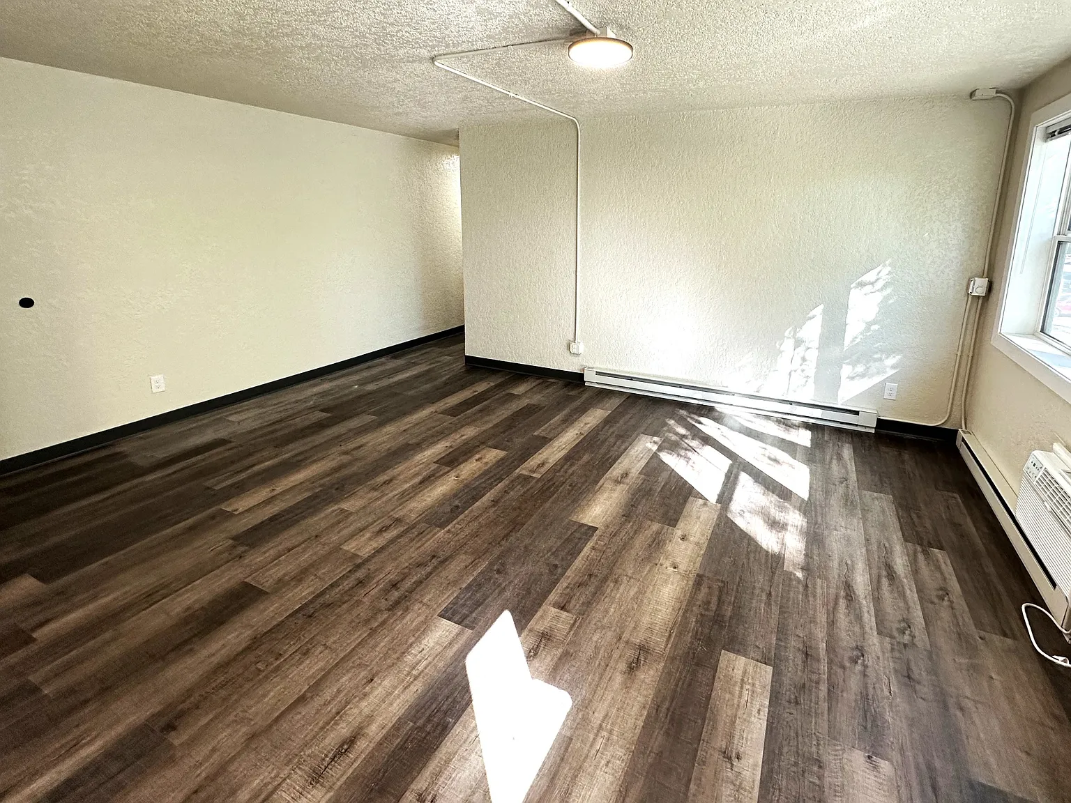 1020 N 2nd St (4J) - 11 Plex - 7 — Photo 3