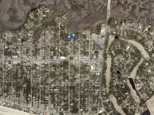 284 Elizabeth Drive, Oak Island, NC 28465