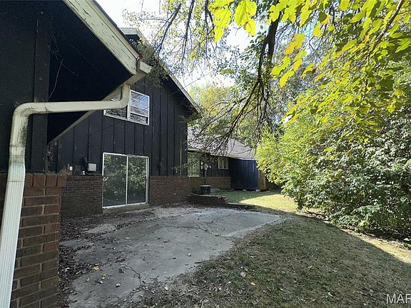 5th image of 11 Calhoun Ln