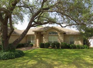 317 Bluebird Cir, Highland Haven, TX 78654