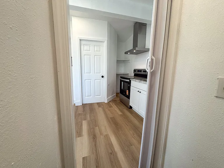 25 Pico Ave #B — Photo 27