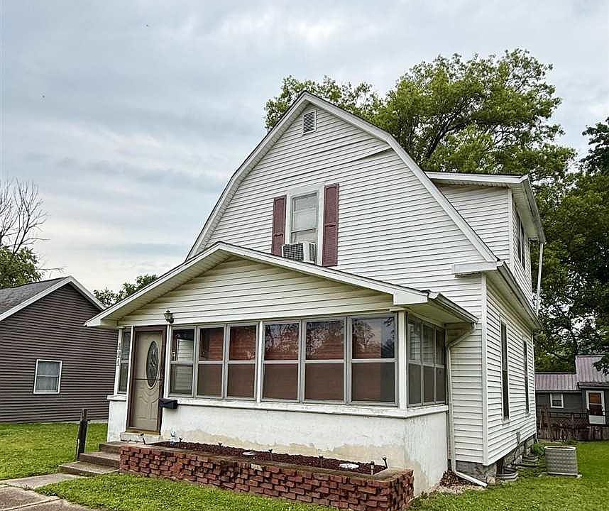 1st image of 404 W Sylvandell St