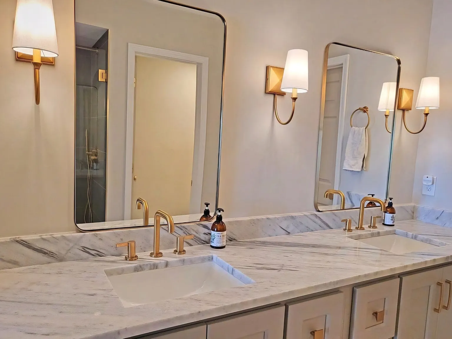 3 bed, 1614 sqft, $8,950 — Photo 3