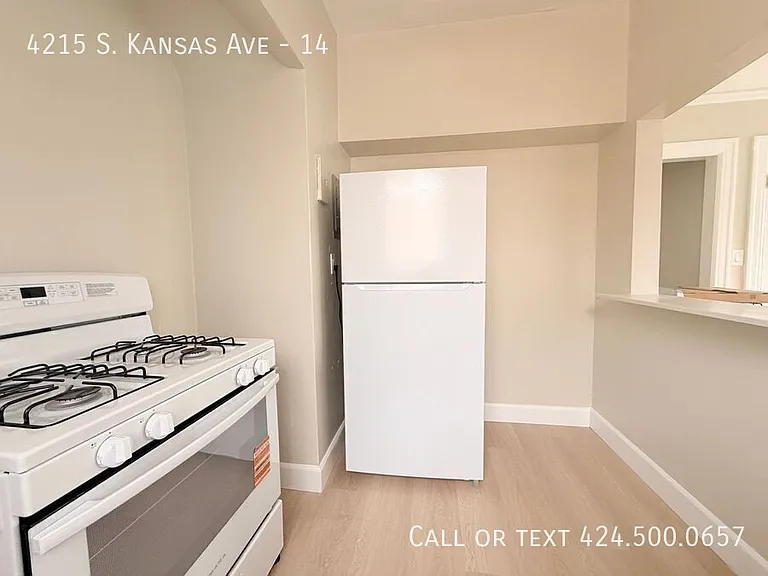 4215 S Kansas Ave #14 — Photo 2