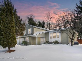 7 Kettle Ct, Howell, NJ 07731