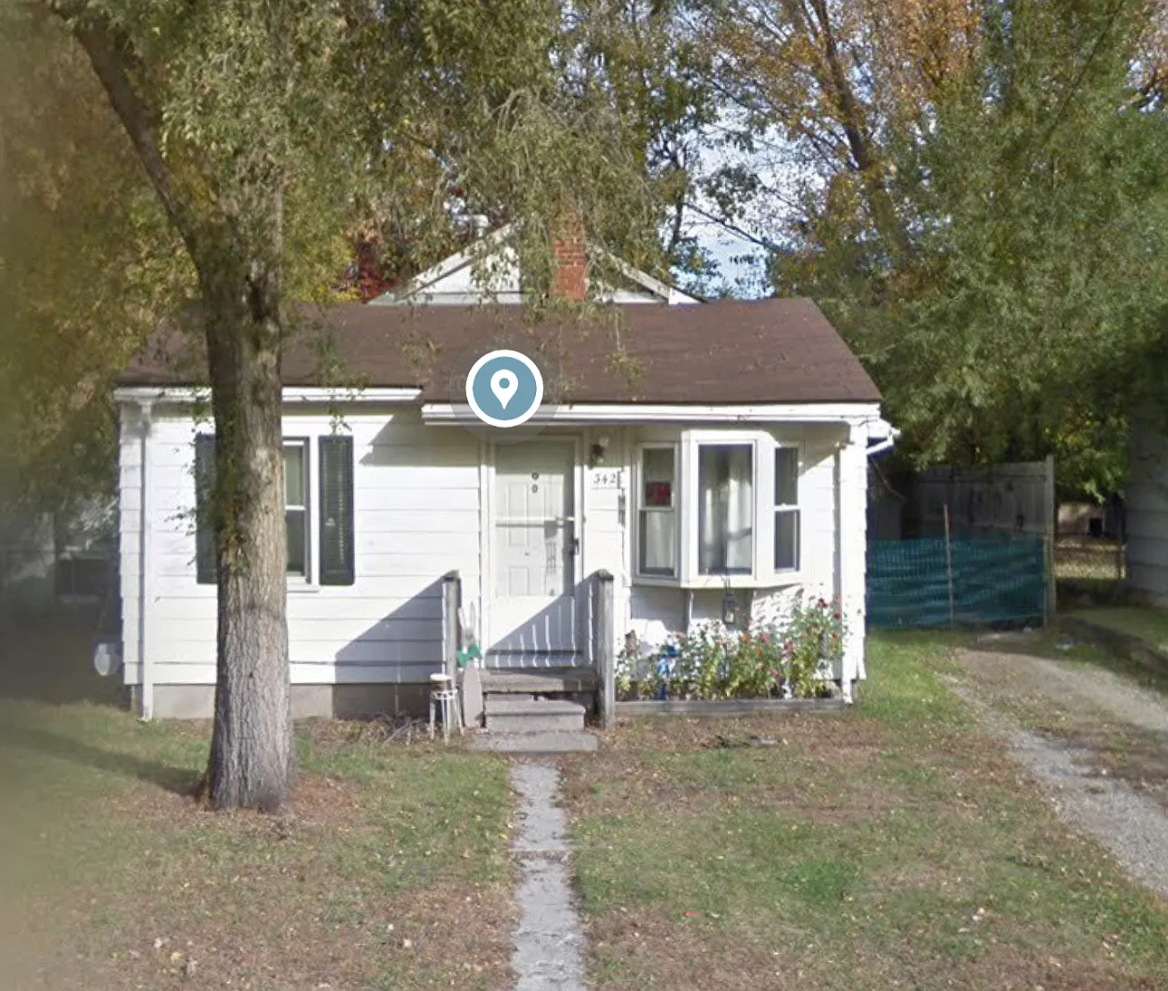 3 bed, 755 sqft, $975 — Photo 1