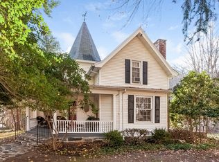 176 Essex St, Deep River, CT 06417