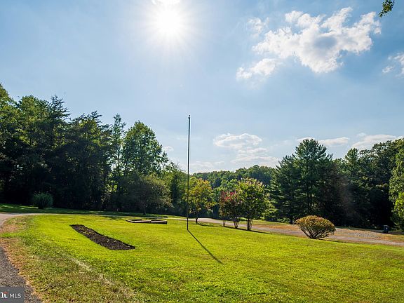 4th image of 7309 Marriottsville Rd