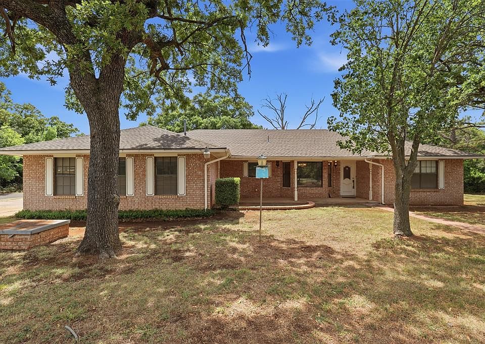 1st image of 2188 Foster Dr