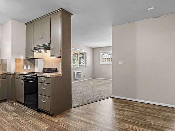 2nd image of 1420 S Trenton Ave #1424-4