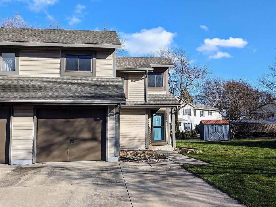 1st image of 1722 College Manor Dr