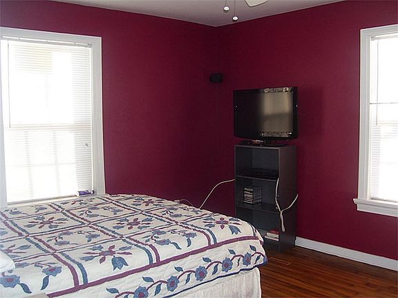 4th image of 7420 Haywood Dr