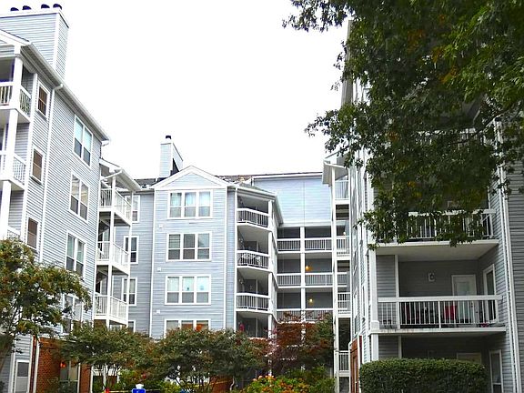 2nd image of 3175 Summit Square Dr Unit 5-B12