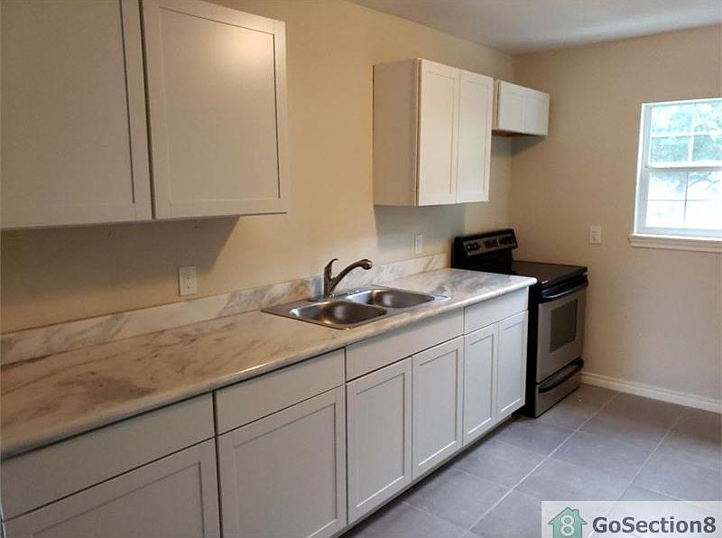 1st image of 5734 Waterford Dr