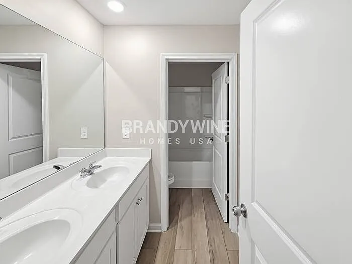680 Friesland Dr — Photo 15