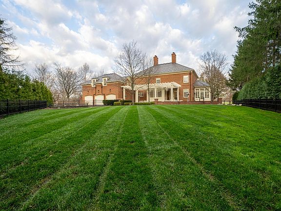 4th image of 4757 Yantis Dr