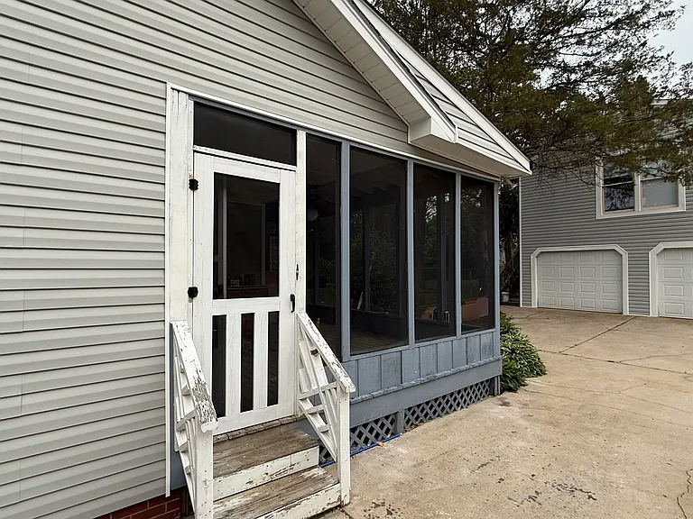 512 Old Mill Rd — Photo 2