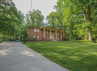 3332 Gumstand Dr, Powell, TN 37849