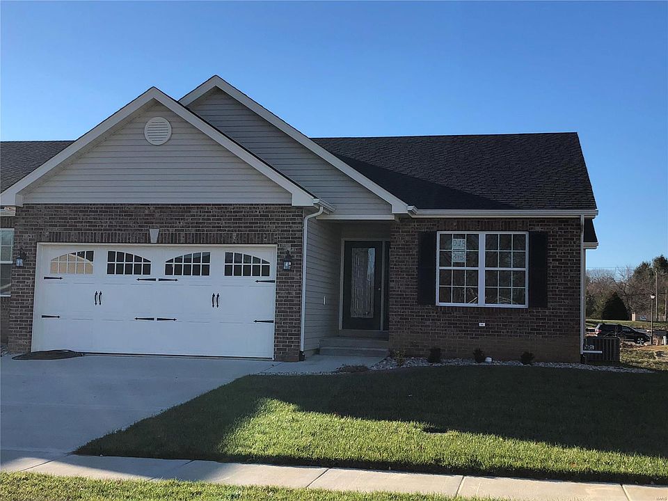 1st image of 415 Bandmour Pl