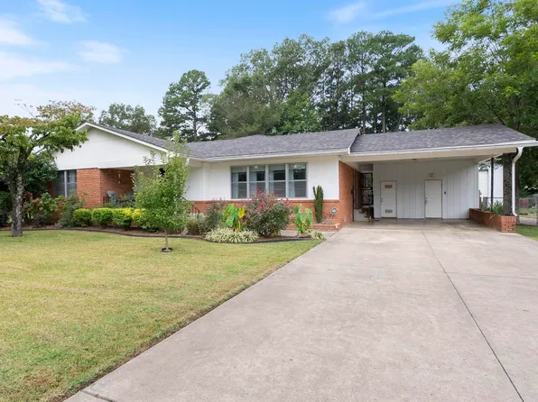 508 W Saline Cir, Benton, AR 72019