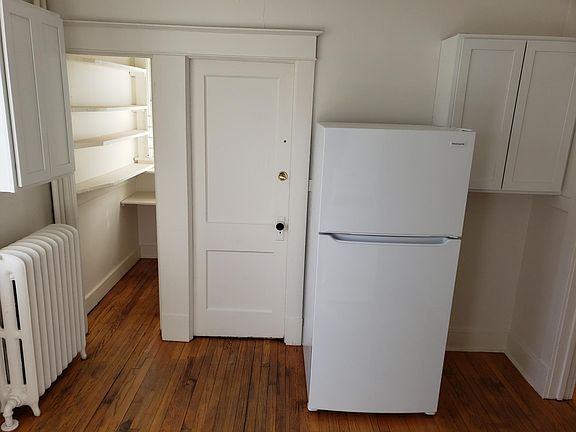 4th image of 316 2nd Ave #1