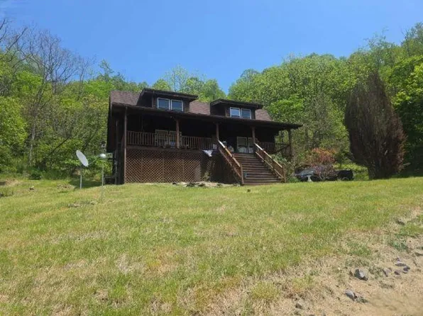 12204 Valley Rd NE, Cumberland, MD 21502