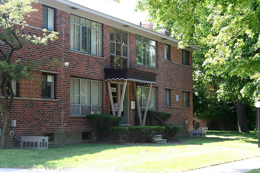 1st image of 3287 Albert Ave