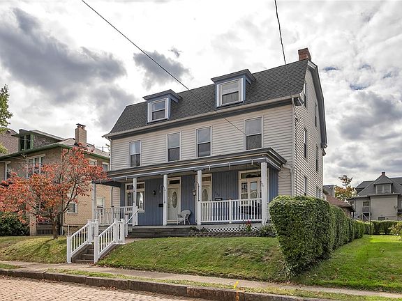 3rd image of 713 Clinton Pl