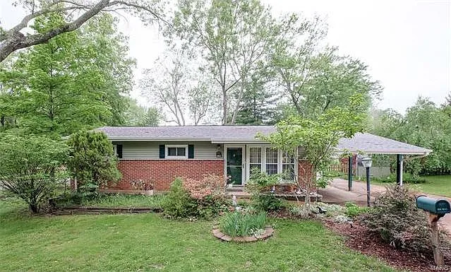 1011 Banyon Dr photo 1