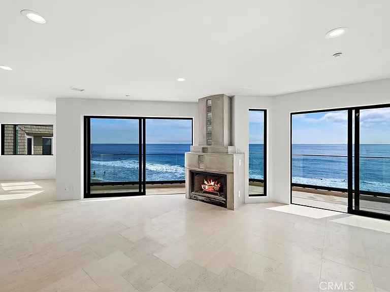 715 Oceanfront Front — Photo 12