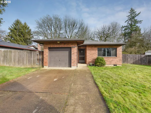2008 Carol Ave, Newberg, OR 97132