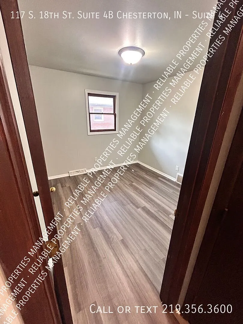 Modern Renovated Apartment in Chesterton Unit 4B — Photo 3