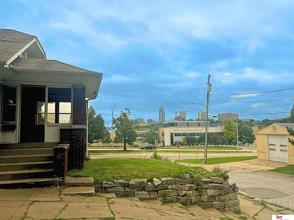 3012 Cottage Grove Ave, Omaha, NE 68131