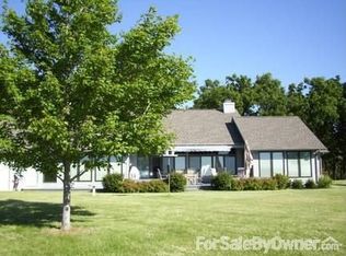8477 W Mound Rd, Lena, IL 61048