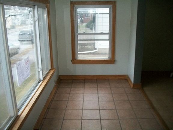 2nd image of 701 Burnham Ave