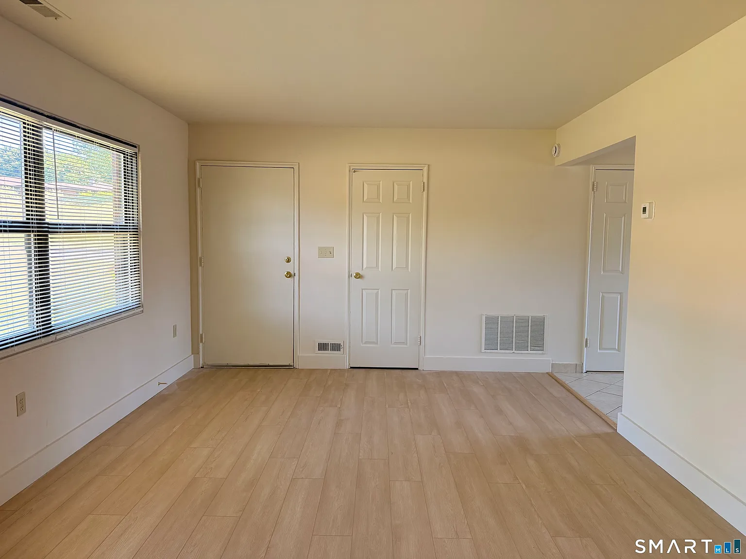 2 bed, 1.0 bath, 800 sqft, $1,895 — Photo 4