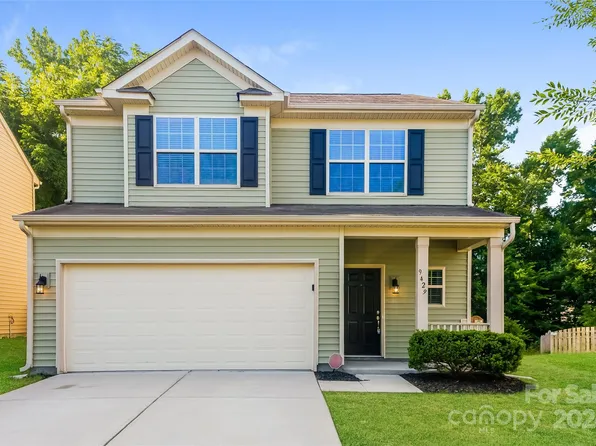 9429 Tavistock Ct, Matthews, NC 28105