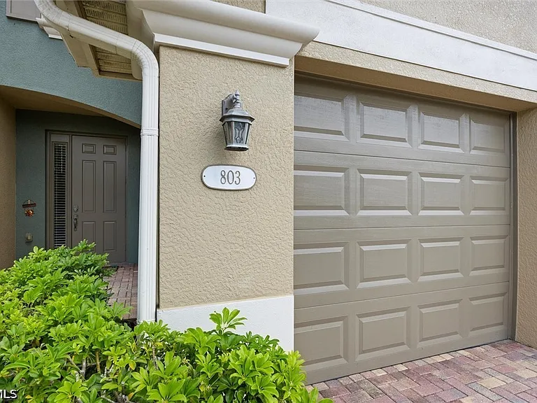 3210 Cottonwood Bnd #803 — Photo 34