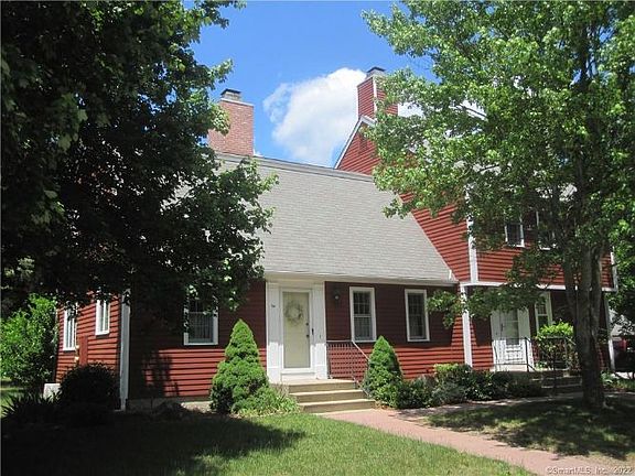 3rd image of 7A Charter Oak Sq #A