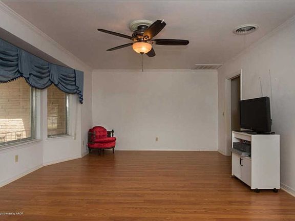 4th image of 3703 Kileen Dr