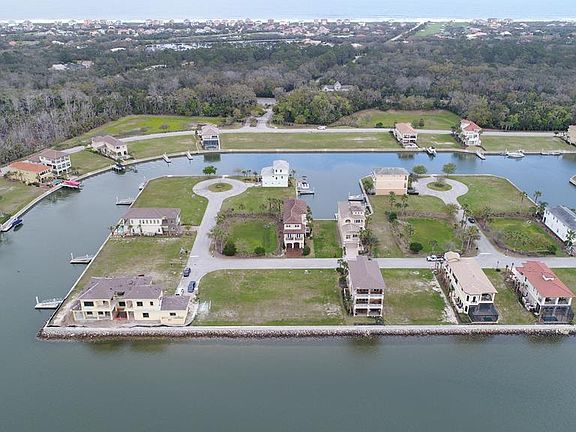 5th image of 302 Yacht Harbor Dr