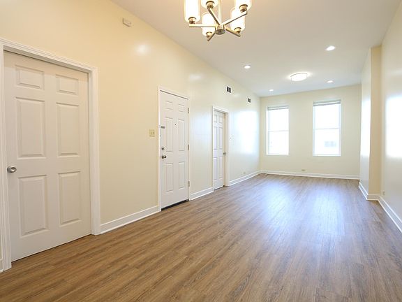 4th image of 2611 W Jackson Blvd APT 2